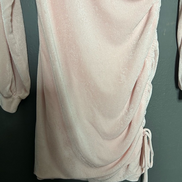 L*SPACE NWT LIGHT PINK LONG SLEEVES MINI DRESS SIDE RUCHING, STRETCH SZ: SMALL - Picture 6 of 9